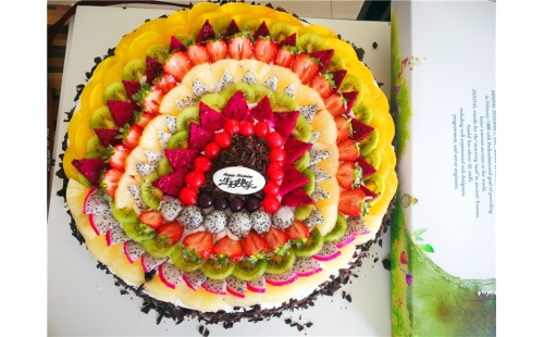 因?yàn)橛心?，所以美?>
								</div>
															
							<div   id=